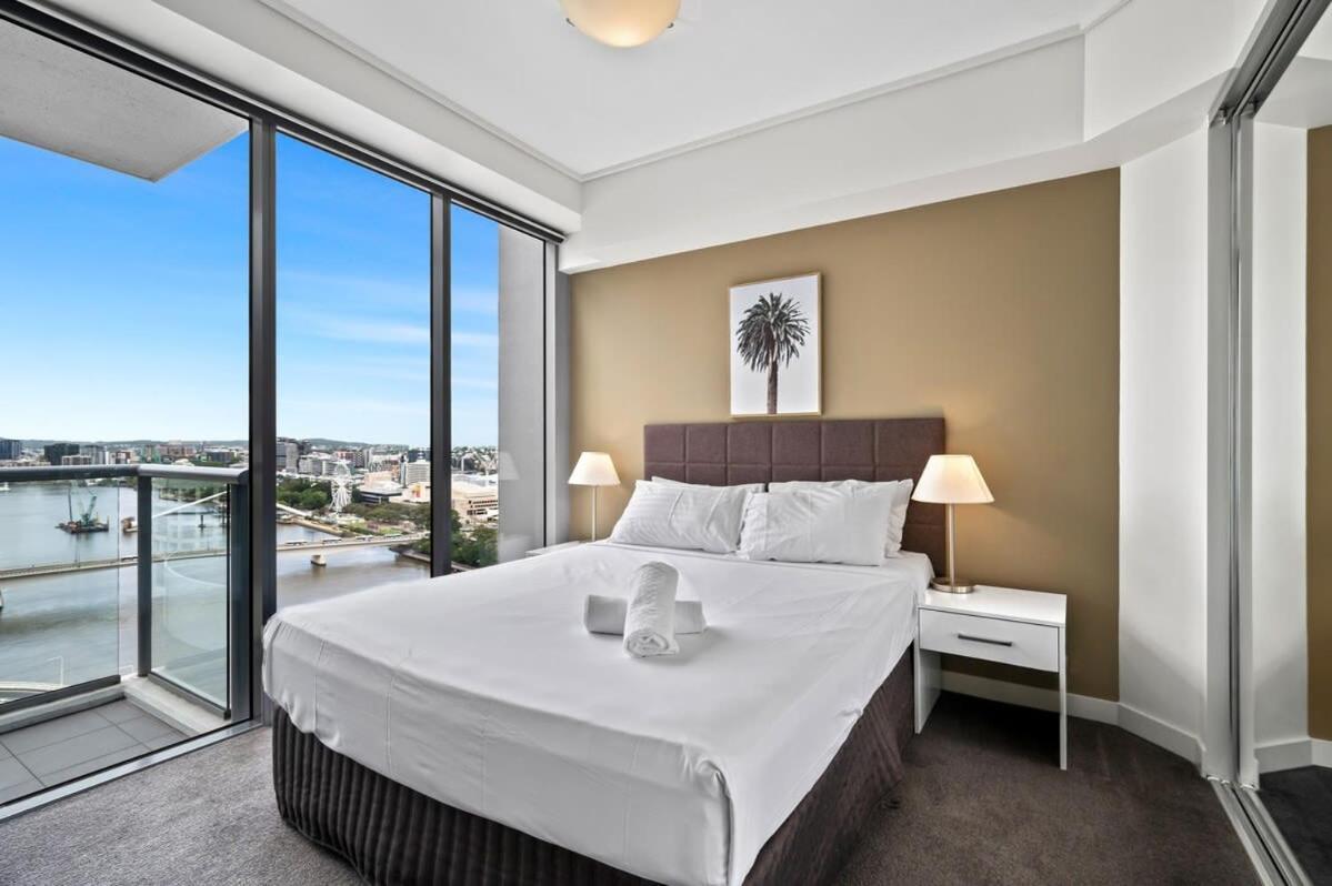 City Living - Brisbane River-View 2 Bedroom Apt Luaran gambar