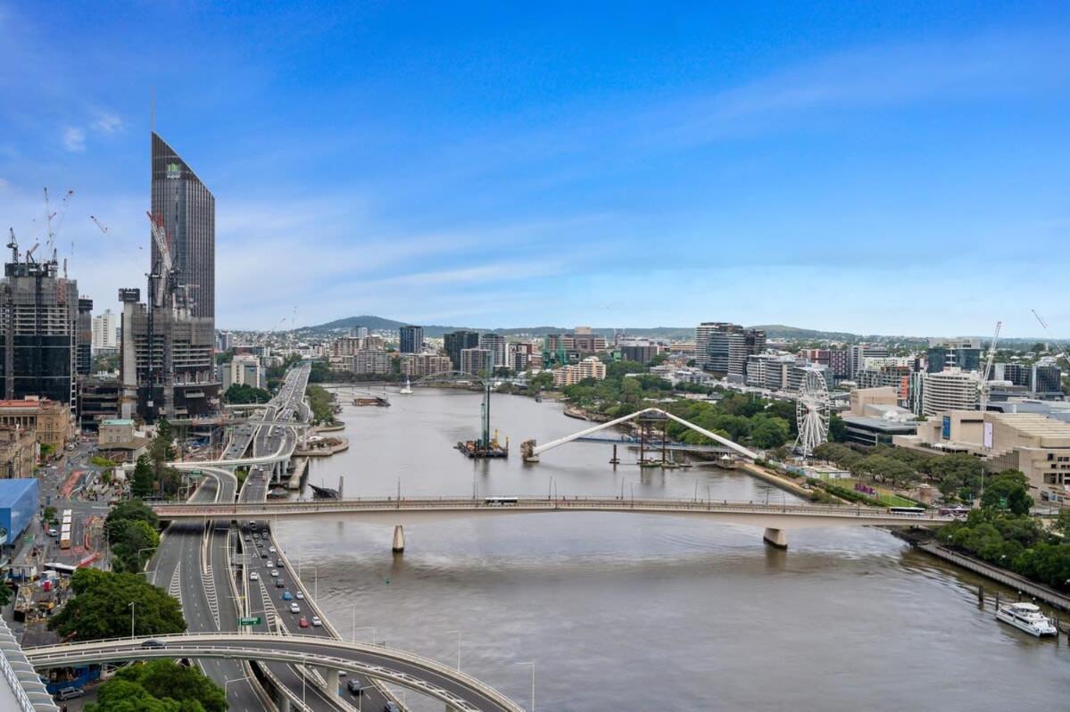 City Living - Brisbane River-View 2 Bedroom Apt Luaran gambar